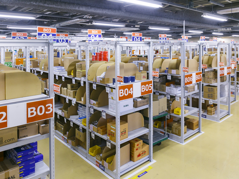 東・西部ロジスティックセンター標準在庫品は即納体制